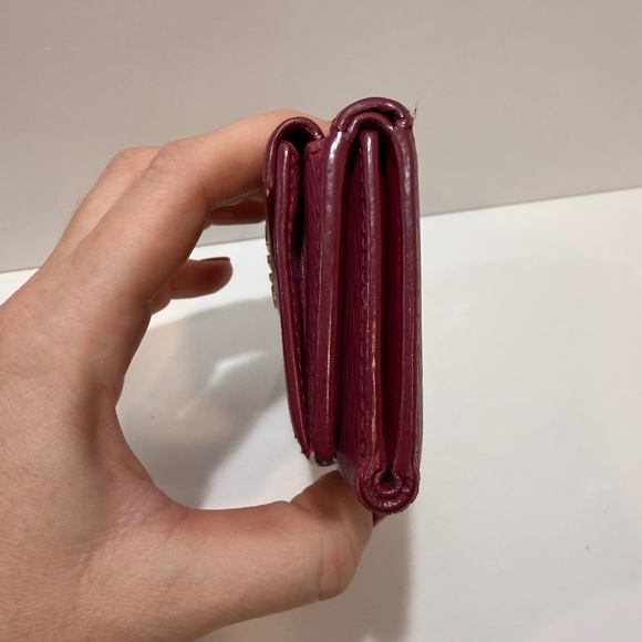 Prada Vitello Hot Pink Compact Wallet - Picture 4 of 10